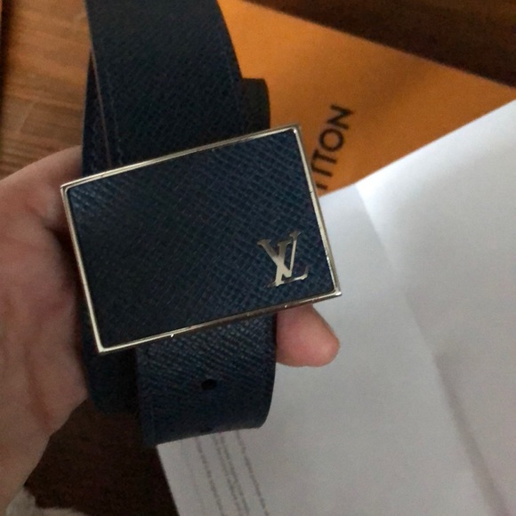 navy blue louis vuitton belt